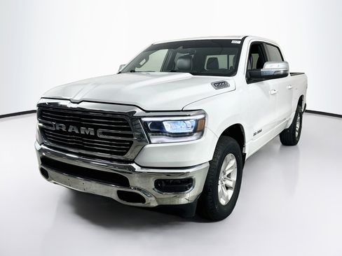 Used 2023 RAM 1500 Laramie AWD/4WD image 1