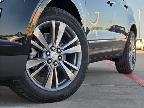 New 2026 Cadillac XT5 Premium Luxury w/ Driver Assist Package FWD image 8