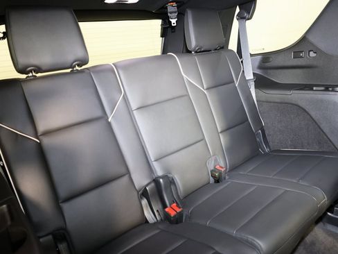 Used 2024 Cadillac Escalade Sport w/ LPO, ONYX Package image 46