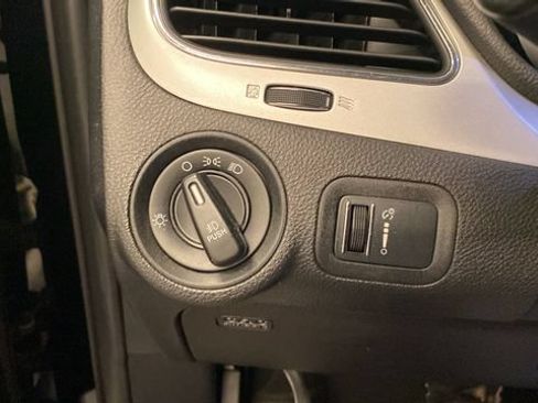 Used 2015 Dodge Journey SXT w/ Flexible Seating Group FWD image 24