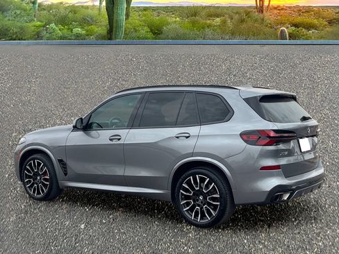 Used 2026 BMW X5 sDrive40i w/ M Sport Package RWD image 4