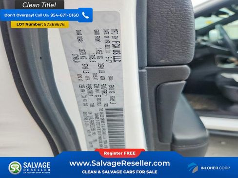 Used 2017 Jeep Grand Cherokee Laredo w/ Quick Order Package 23E AWD/4WD image 17