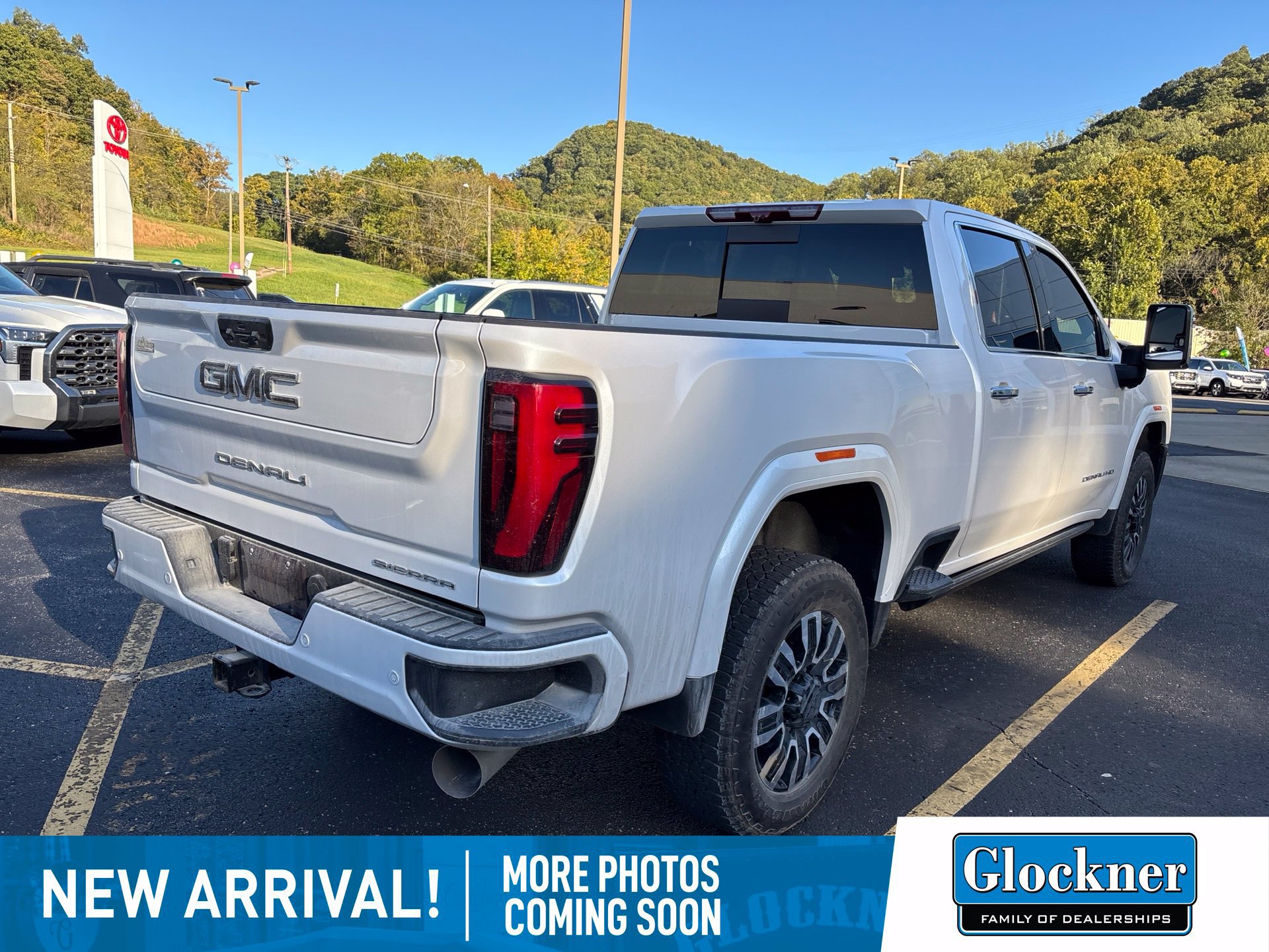 Used 2024 GMC Sierra 2500 Denali Ultimate w/ Max Trailering Package AWD/4WD image 4