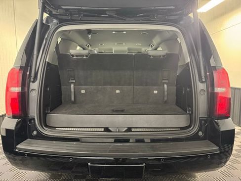 Used 2019 Chevrolet Tahoe LT w/ RST Edition AWD/4WD image 36