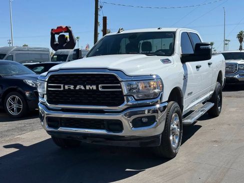 Used 2024 RAM 2500 Big Horn w/ Off Road Package AWD/4WD image 2