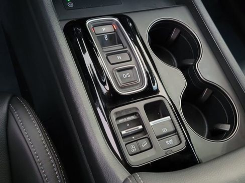Certified 2024 Honda Pilot EX-L image 30