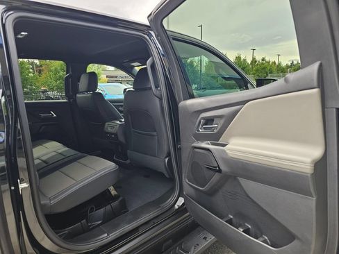 Used 2026 Chevrolet Silverado EV Trail Boss AWD/4WD image 15