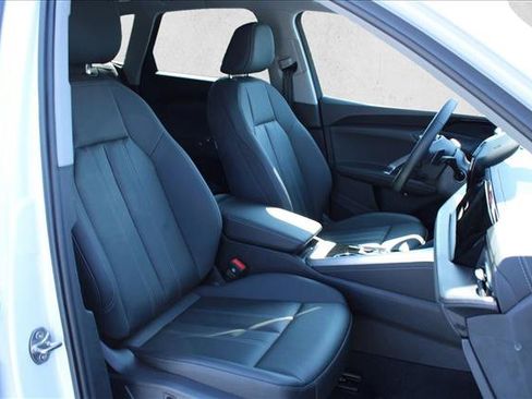 Certified 2025 Audi Q5 Premium w/ Convenience Package AWD/4WD image 27