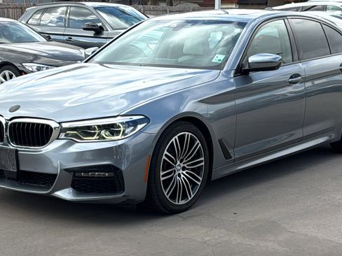 Used 2019 BMW 540i w/ M Sport Package image 3