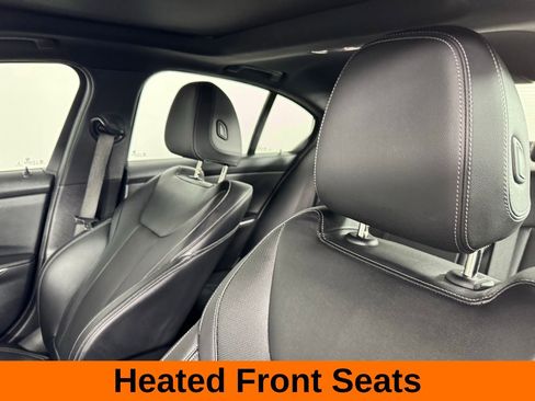 Used 2025 BMW 330i Sedan image 11