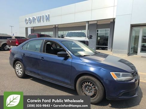 Used 2013 Volkswagen Jetta S FWD image 1