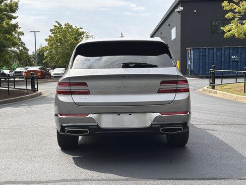Used 2024 Genesis GV80 2.5T AWD/4WD image 16