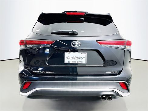 Certified 2023 Toyota Highlander XSE image 6