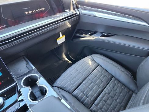 New 2026 Cadillac Escalade V w/ LPO, Floor Liner Package AWD/4WD image 13