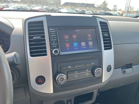 Used 2019 Nissan Frontier SV image 19