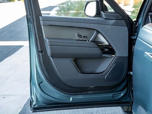 New 2025 Land Rover Range Rover Sport Dynamic SE image 12