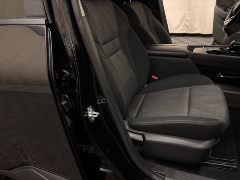 Used 2024 Nissan Rogue SV image 21