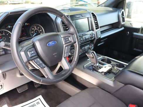 Used 2017 Ford F150 XLT w/ Equipment Group 302A Luxury AWD/4WD image 19