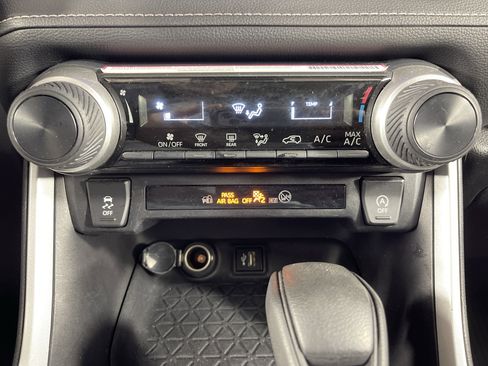 Used 2024 Toyota RAV4 LE image 23