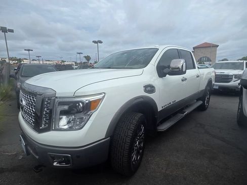 Used 2019 Nissan Titan Platinum Reserve w/ Platinum Utility Package AWD/4WD image 1