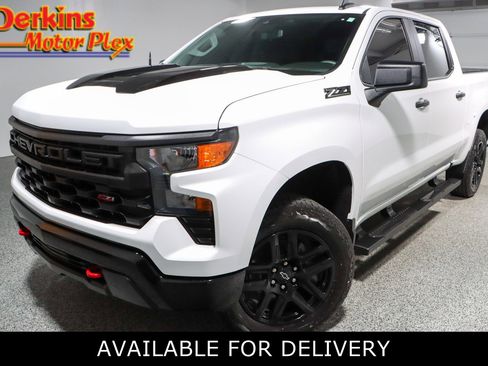Used 2023 Chevrolet Silverado 1500 Custom Trail Boss w/ LPO, Dark Essentials Package AWD/4WD image 1