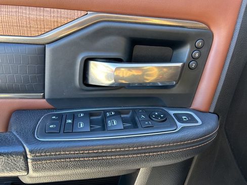 Used 2019 RAM 3500 Limited image 27