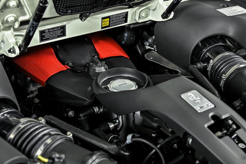 Used 2022 Ferrari F8 Tributo RWD image 25