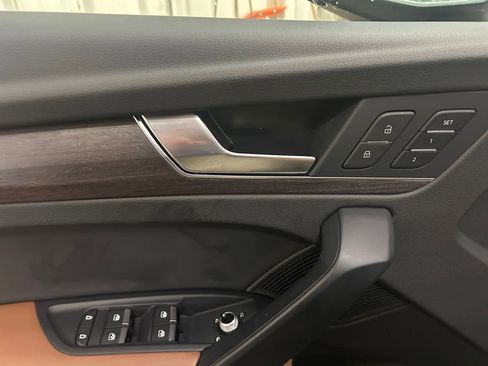 Used 2022 Audi Q5 2.0T Premium Plus w/ Premium Plus Package image 8