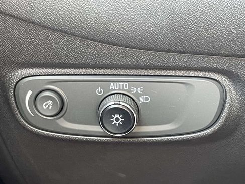Used 2022 Chevrolet Equinox LT AWD/4WD image 24