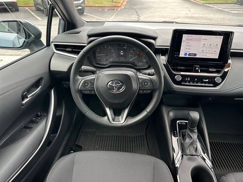 Used 2025 Toyota Corolla SE FWD image 11