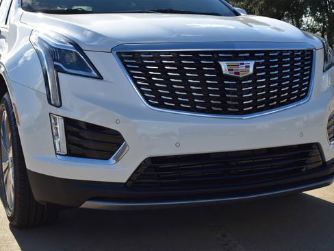New 2025 Cadillac XT5 Premium Luxury image 28