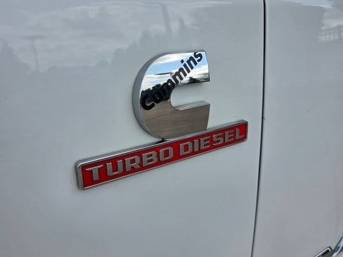 Used 2024 RAM 2500 Big Horn w/ Off Road Package AWD/4WD image 11