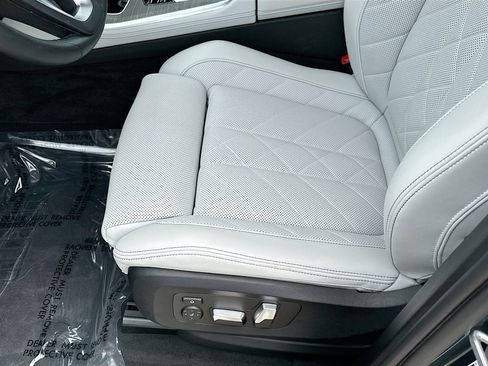 Used 2024 BMW X5 sDrive40i w/ Premium Package image 19