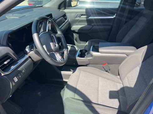 Used 2025 GMC Terrain Elevation image 4