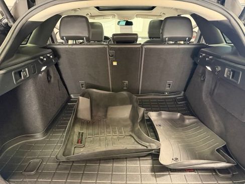 Used 2017 Jaguar F-PACE AWD/4WD image 30