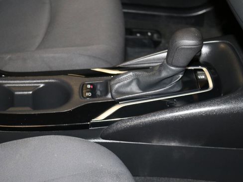 Used 2022 Toyota Corolla LE image 26