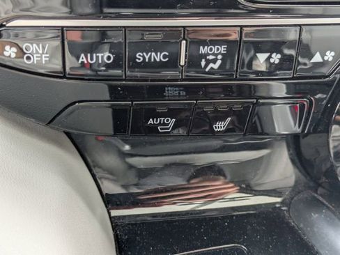 Certified 2023 Acura MDX SH-AWD w/ Technology Package image 25