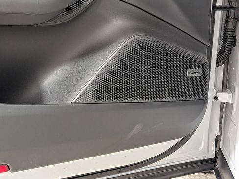 Certified 2025 Porsche Macan 4 Electric AWD/4WD image 14