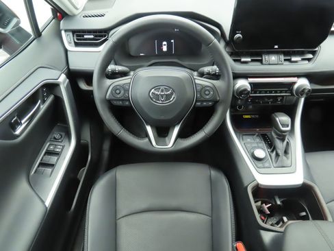 Used 2025 Toyota RAV4 Limited image 10