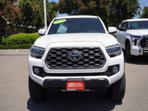 Used 2020 Toyota Tacoma TRD Off-Road w/ Technology Package AWD/4WD image 7