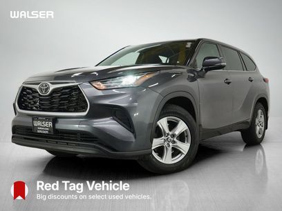 Used 2022 Toyota Highlander LE