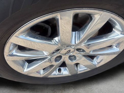 Used 2014 Ford Edge SEL w/ Equipment Group 205A FWD image 10