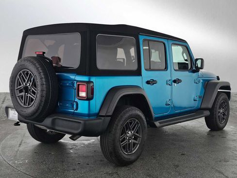 Used 2024 Jeep Wrangler Unlimited Sport AWD/4WD image 3