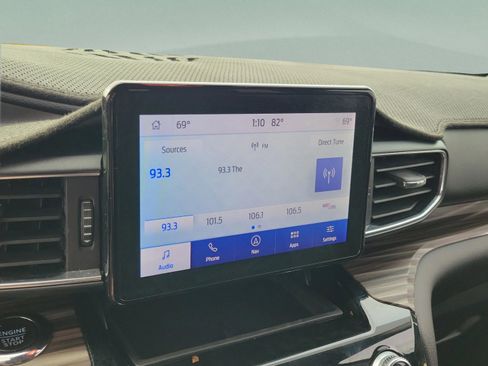 Certified 2022 Ford Explorer Limited image 17