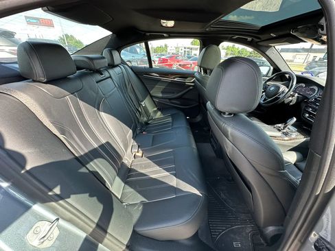 Used 2019 BMW 530i xDrive w/ Convenience Package AWD/4WD image 14