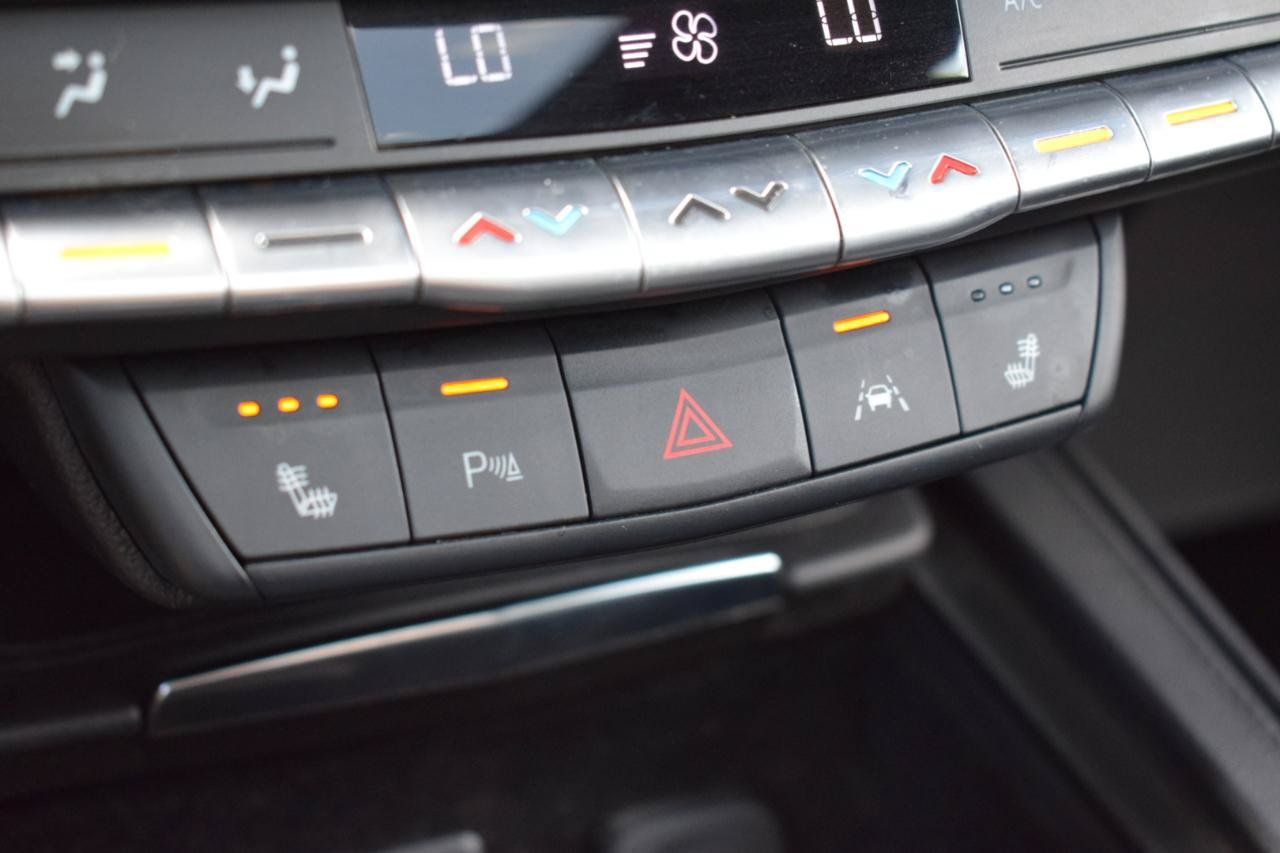 Used 2023 Cadillac XT4 Sport w/ LPO, Onyx Lite Package AWD/4WD image 31