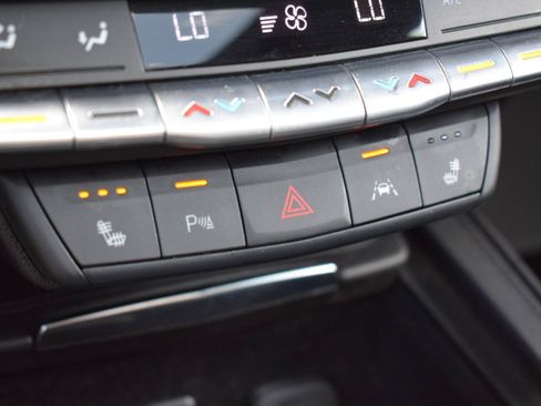 Used 2023 Cadillac XT4 Sport w/ LPO, Onyx Lite Package AWD/4WD image 31