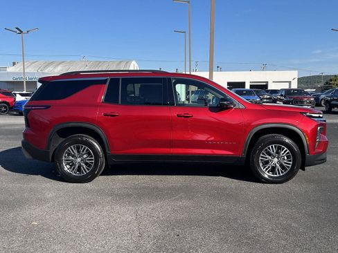 New 2026 Chevrolet Traverse LT w/ Driver Confidence Package image 5