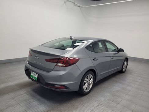 Used 2019 Hyundai Elantra SEL image 9