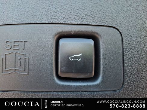 Certified 2022 Lincoln Corsair AWD w/ Equipment Group 101A image 29